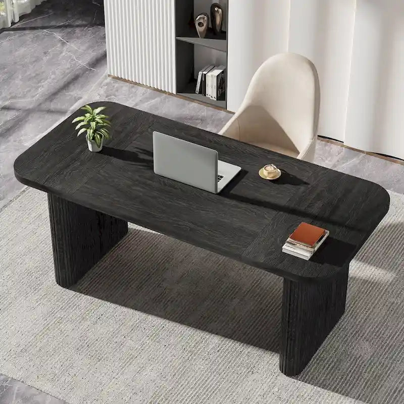 Bureau d'ordinateur simple de direction moderne